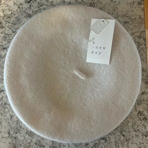 Woolen French Beret, new